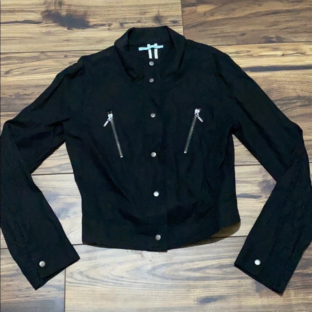 🔹4/$20🔹 Maurices Black Jacket Top